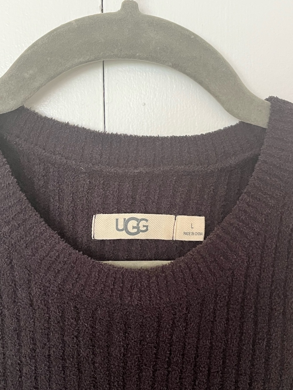 UGG Ribbed Tank Size L - Picture 2 of 7